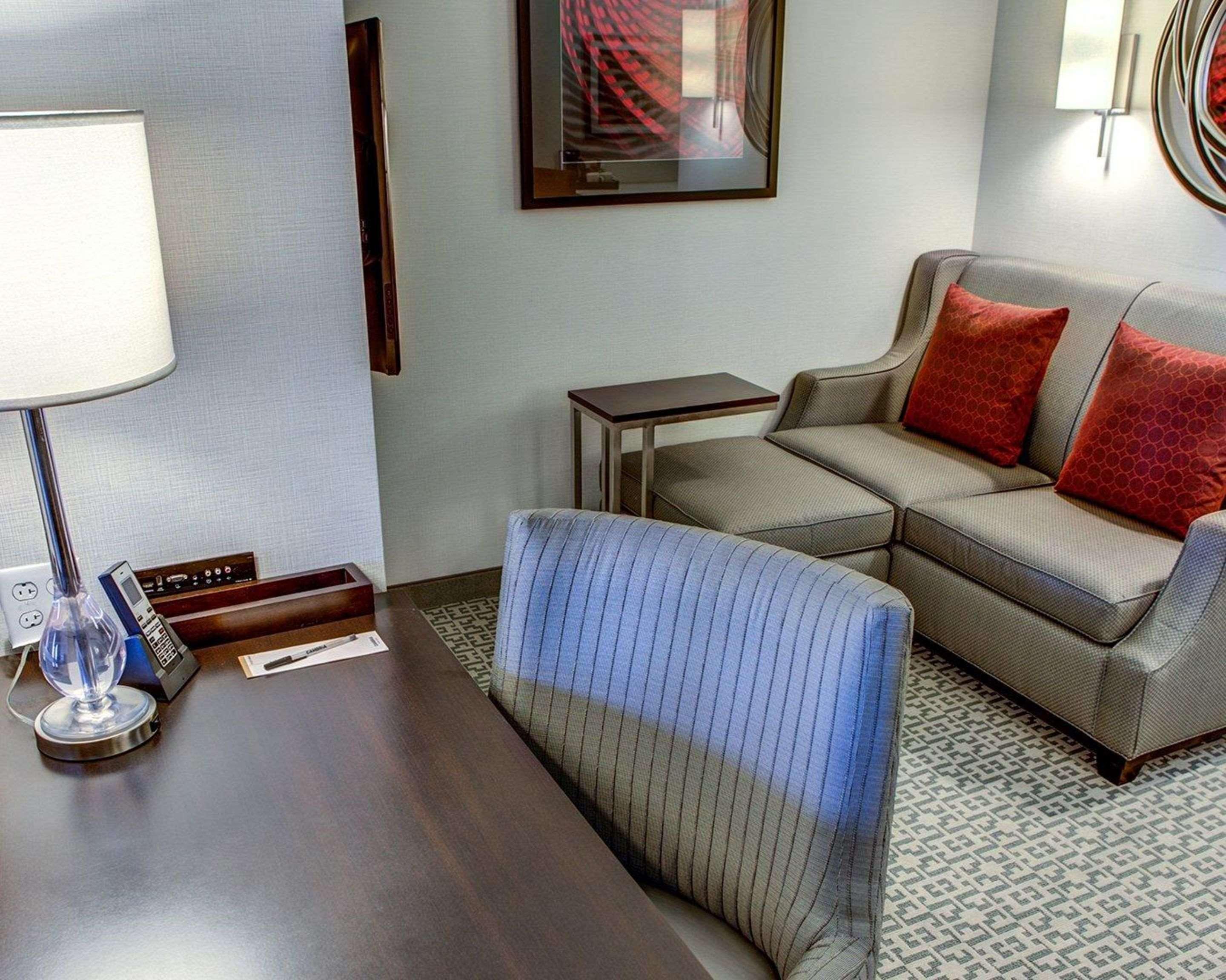 Cambria Hotel White Plains - Downtown Extérieur photo